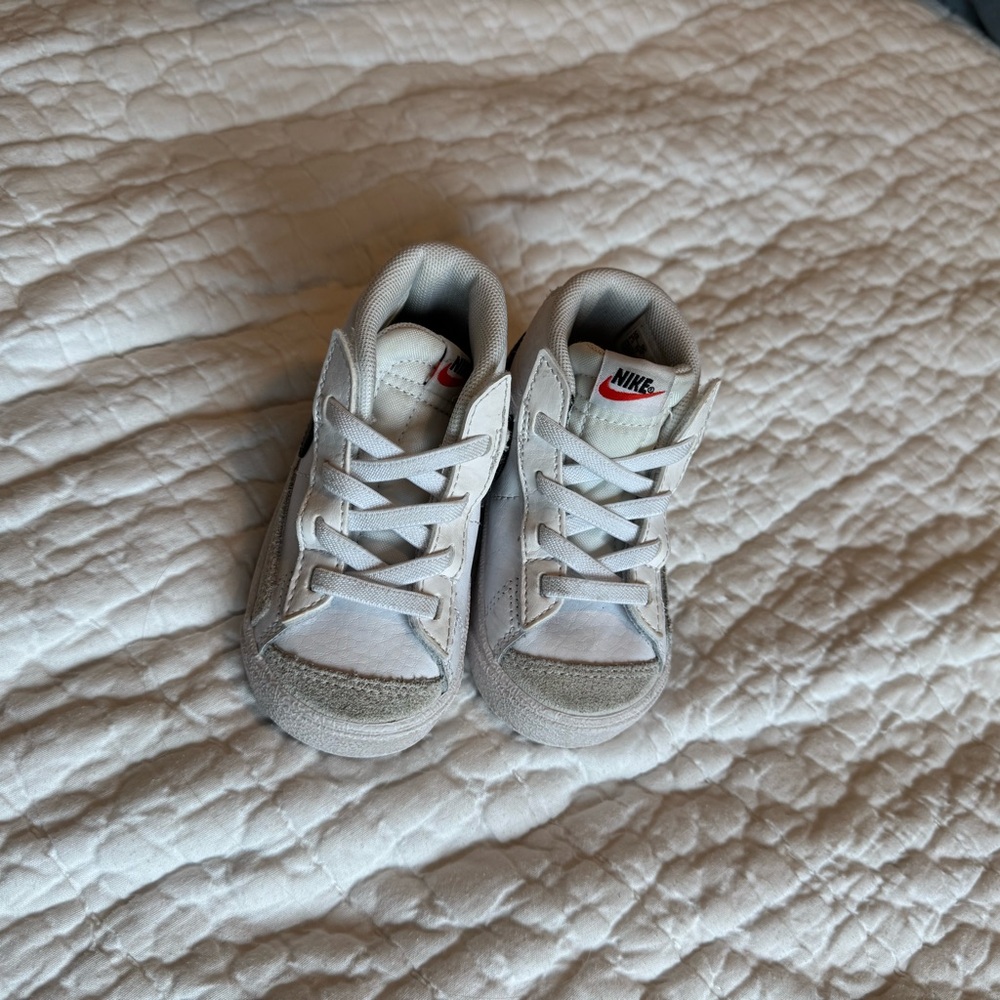 Nike Blazer Mid ‘77 DA4088-100